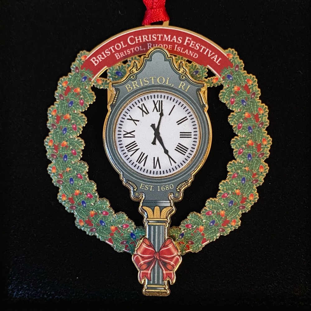 Beacon Design Christmas Ornament NWT